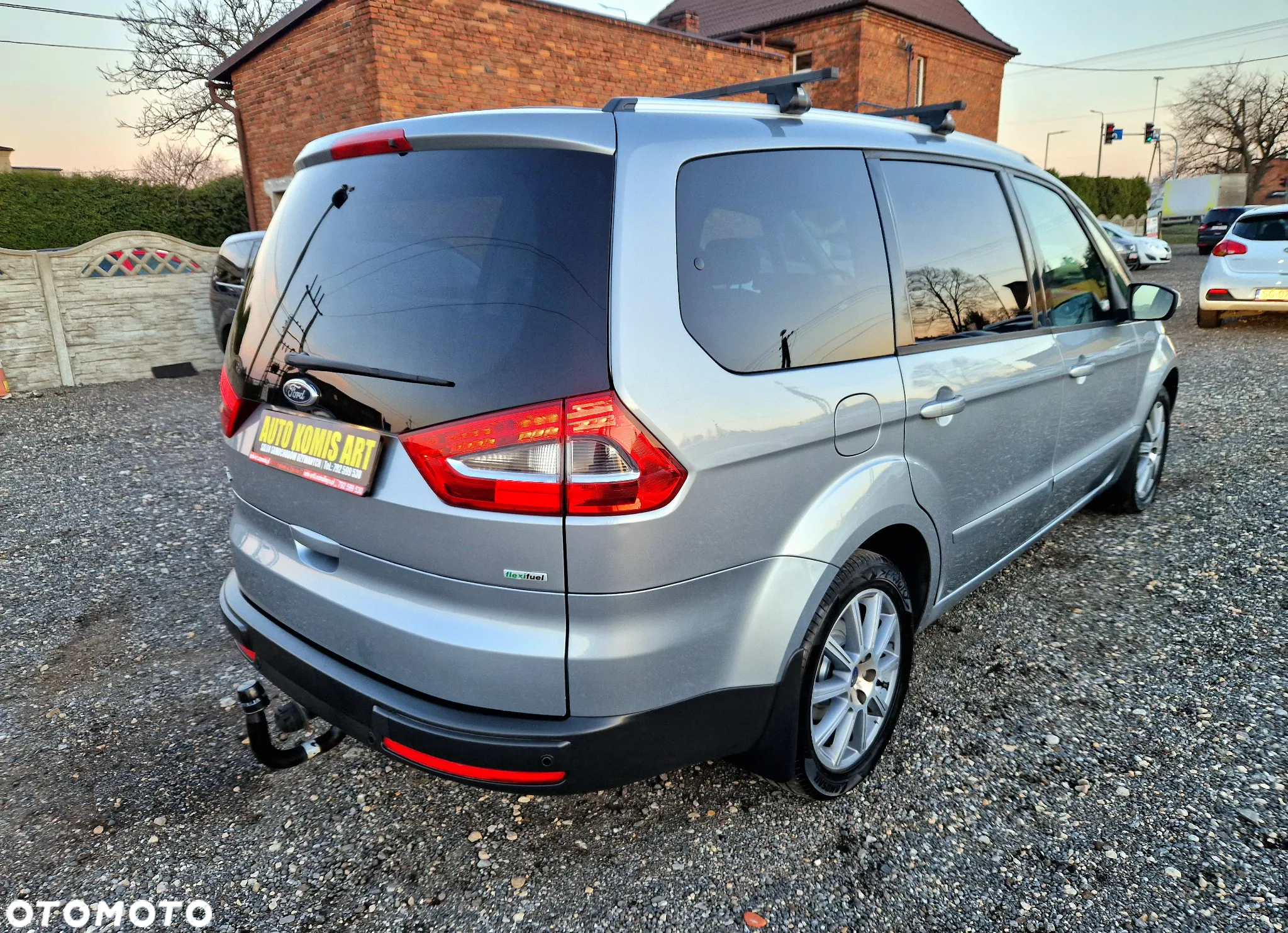 Ford Galaxy - 8