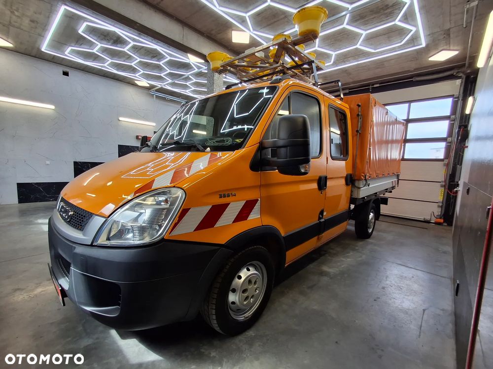 Iveco Daily 35S14 Doka Dubel Brygadówka Służba Drogowa Silnik 3.0 Pomarańczowy 6 Miejsc Hak Kamera Cofania Webasto Ogrzewanie Postojowe Plandeka Tablica Świetlna Światła Ostrzegawcze - 12