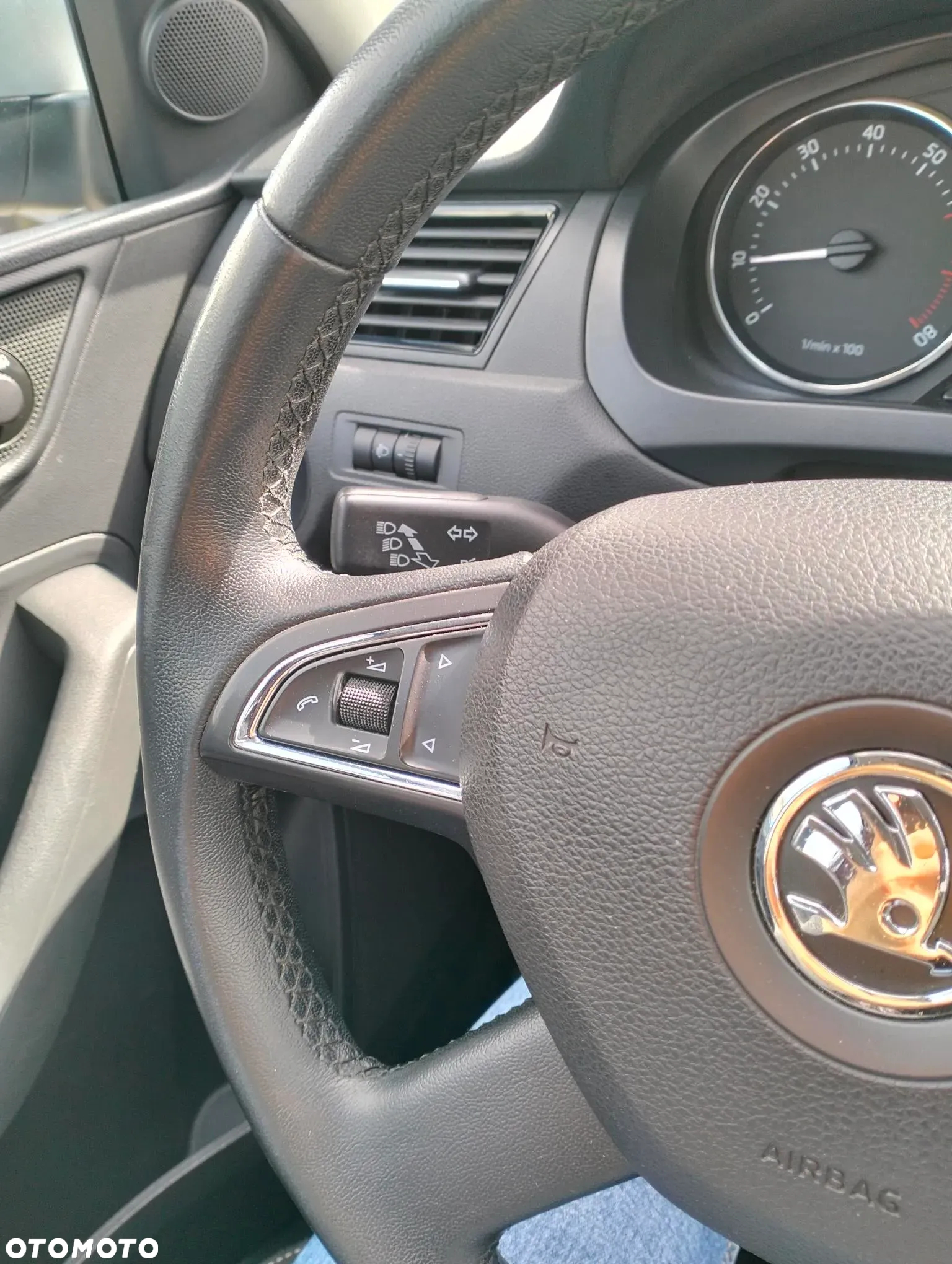 Skoda RAPID 1.2 TSI Ambition - 7