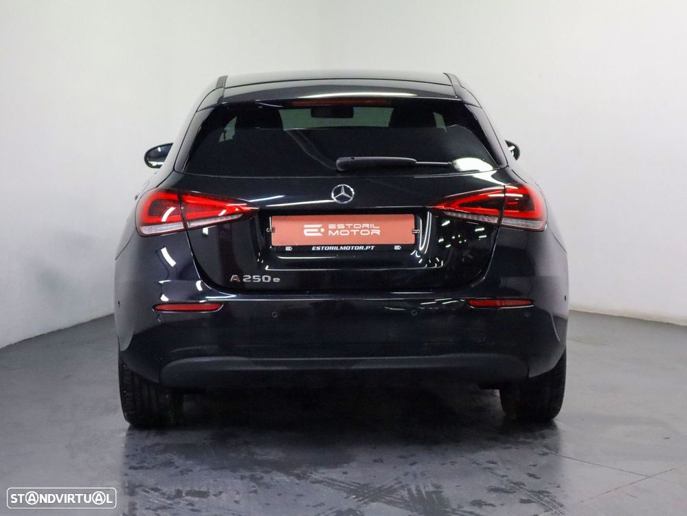 Mercedes-Benz A 250 e Style Plus - 4