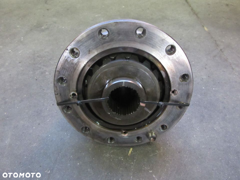 Mechanizm różnicowy tył Massey Ferguson 5710 5711 5712 5713 SL - 5