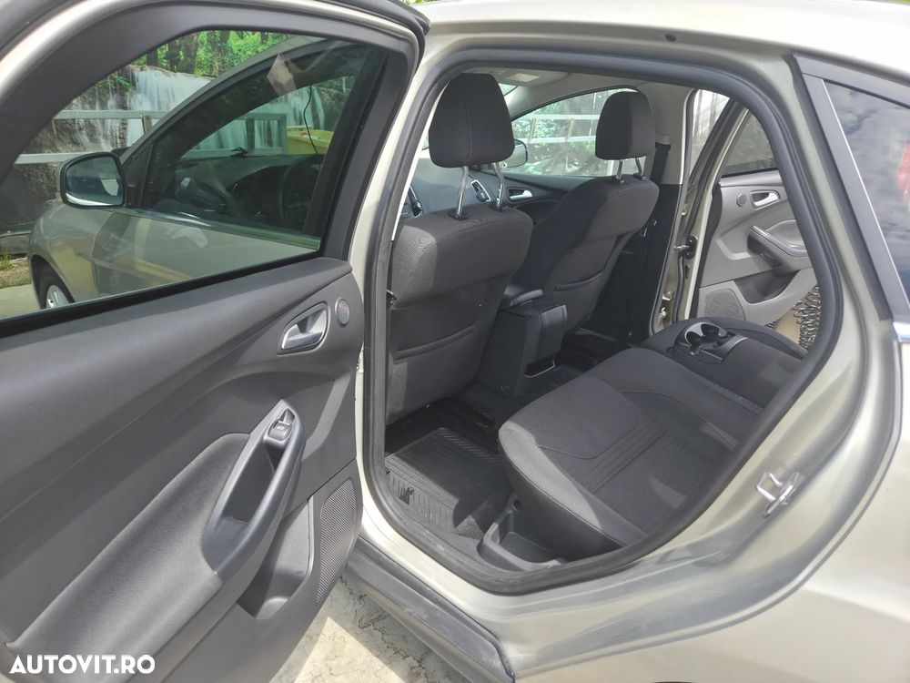 Ford Focus 1.0 EcoBoost Titanium - 11