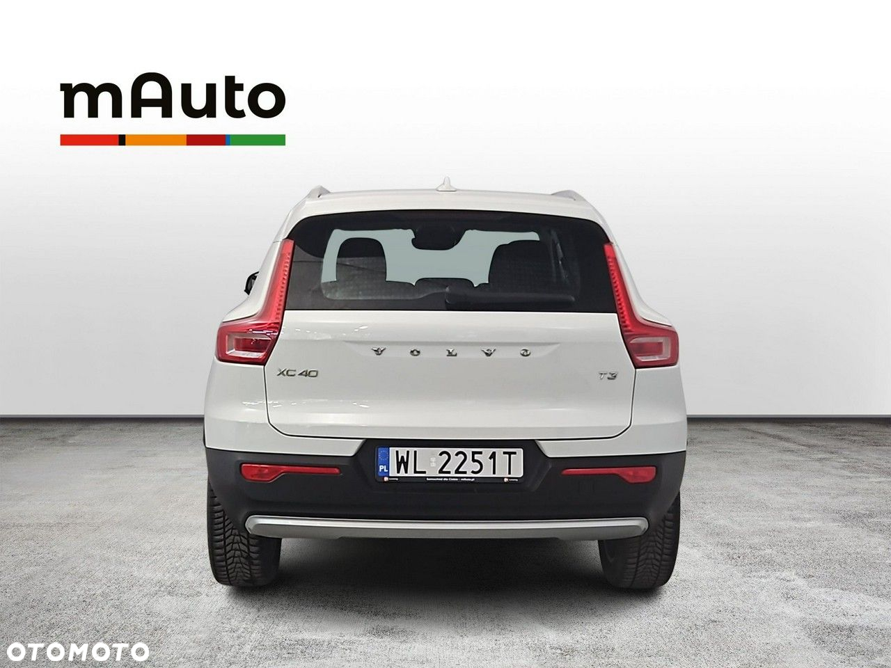 Volvo XC 40 T3 Momentum Pro - 4