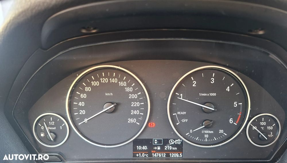 BMW Seria 3 318d - 5