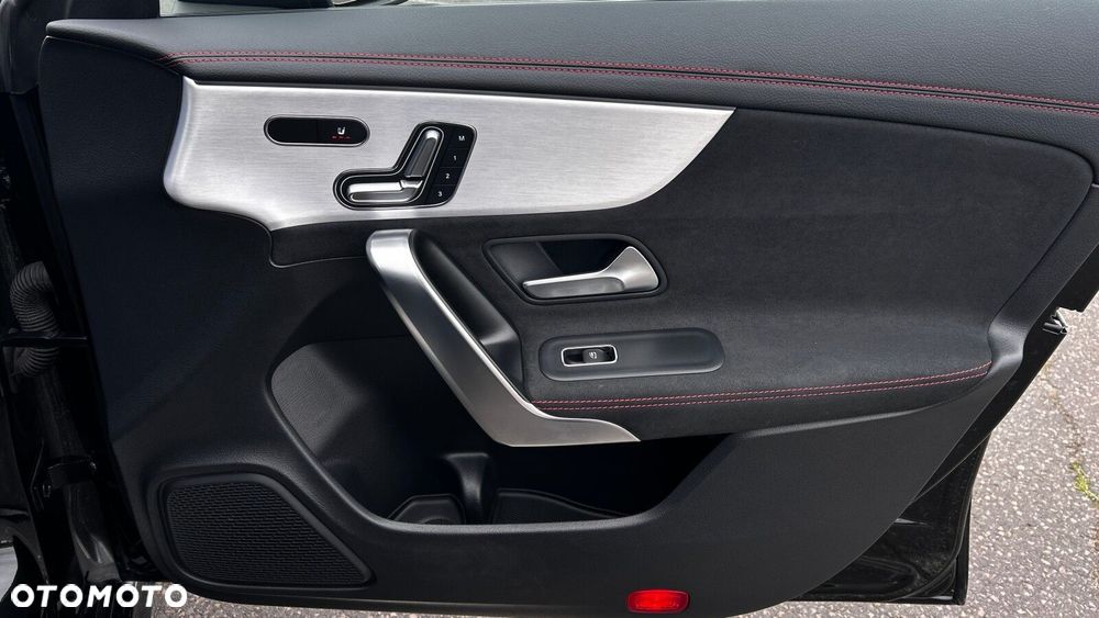 Mercedes-Benz CLA 200 mHEV AMG Line 7G-DCT - 22