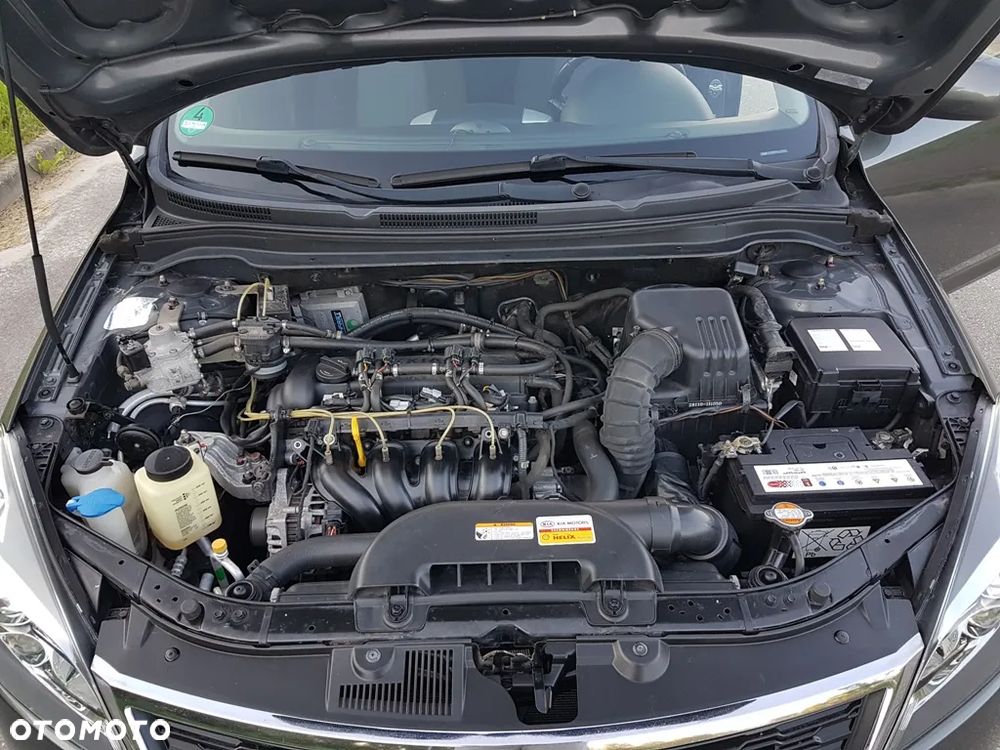 Kia Ceed 1.4 CVVT Dream-Team Edition - 37