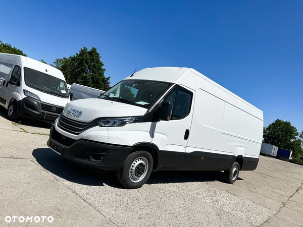 Iveco Daily 35S18V L4H2 16m3 Chłodnia Connect Manual