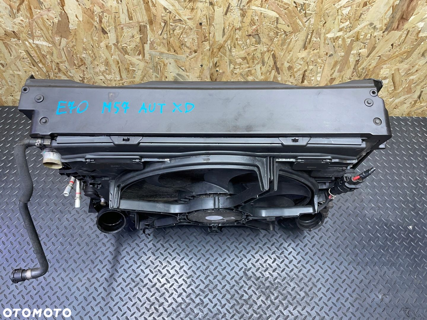 KOMPLET CHŁODNIC CHLODNICE WENTYLATOR BMW E70 M57 3.0 AUTOMAT - 4