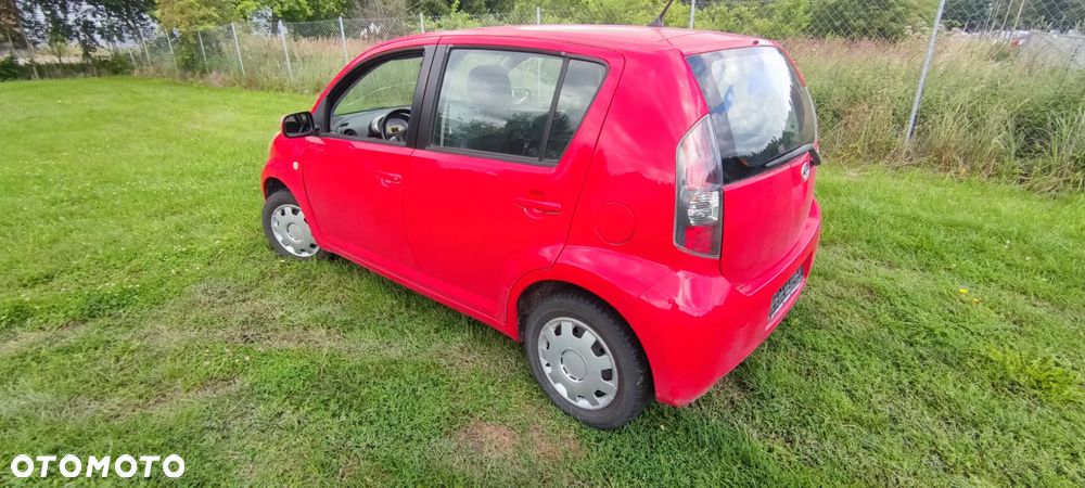 Daihatsu Sirion 1.3 - 4