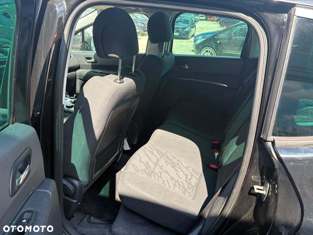 Peugeot 3008 Hybrid4 - 15