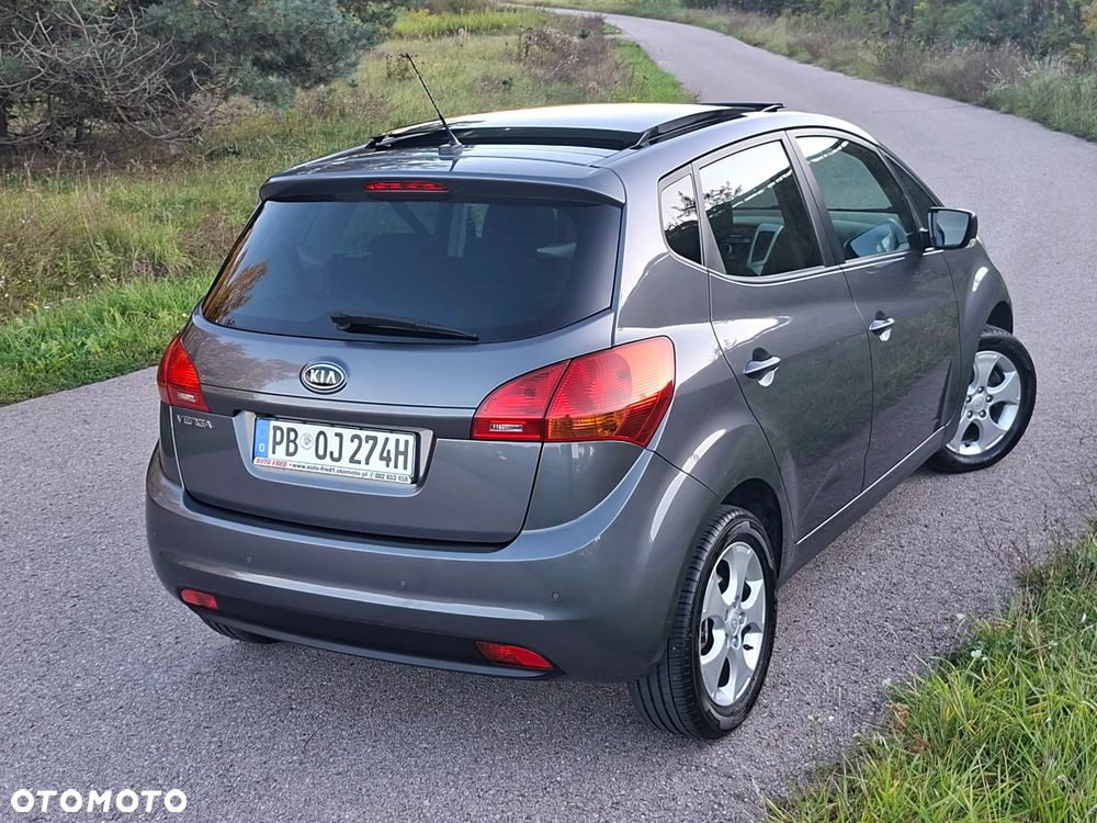 Kia Venga 1.4 CVVT Titanium Collection - 17
