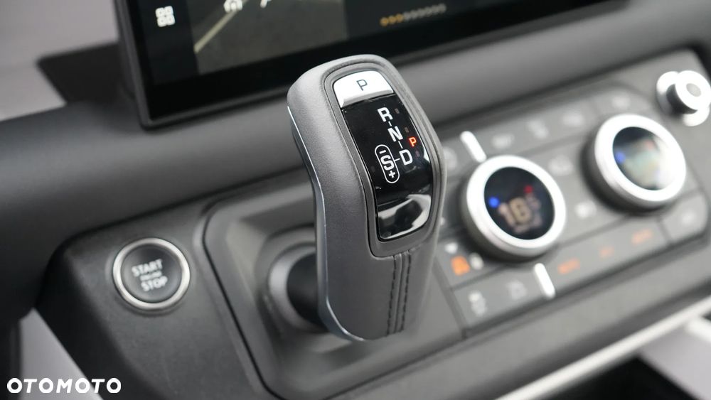 Land Rover Defender 3.0 D250 mHEV S - 19
