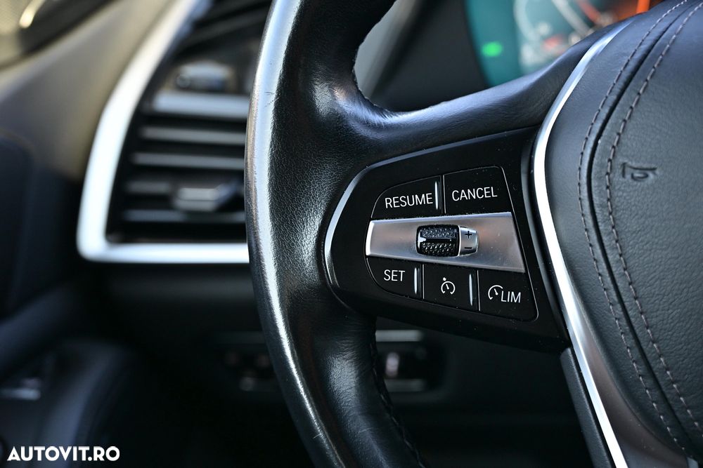 BMW X5 xDrive30d xLine - 25