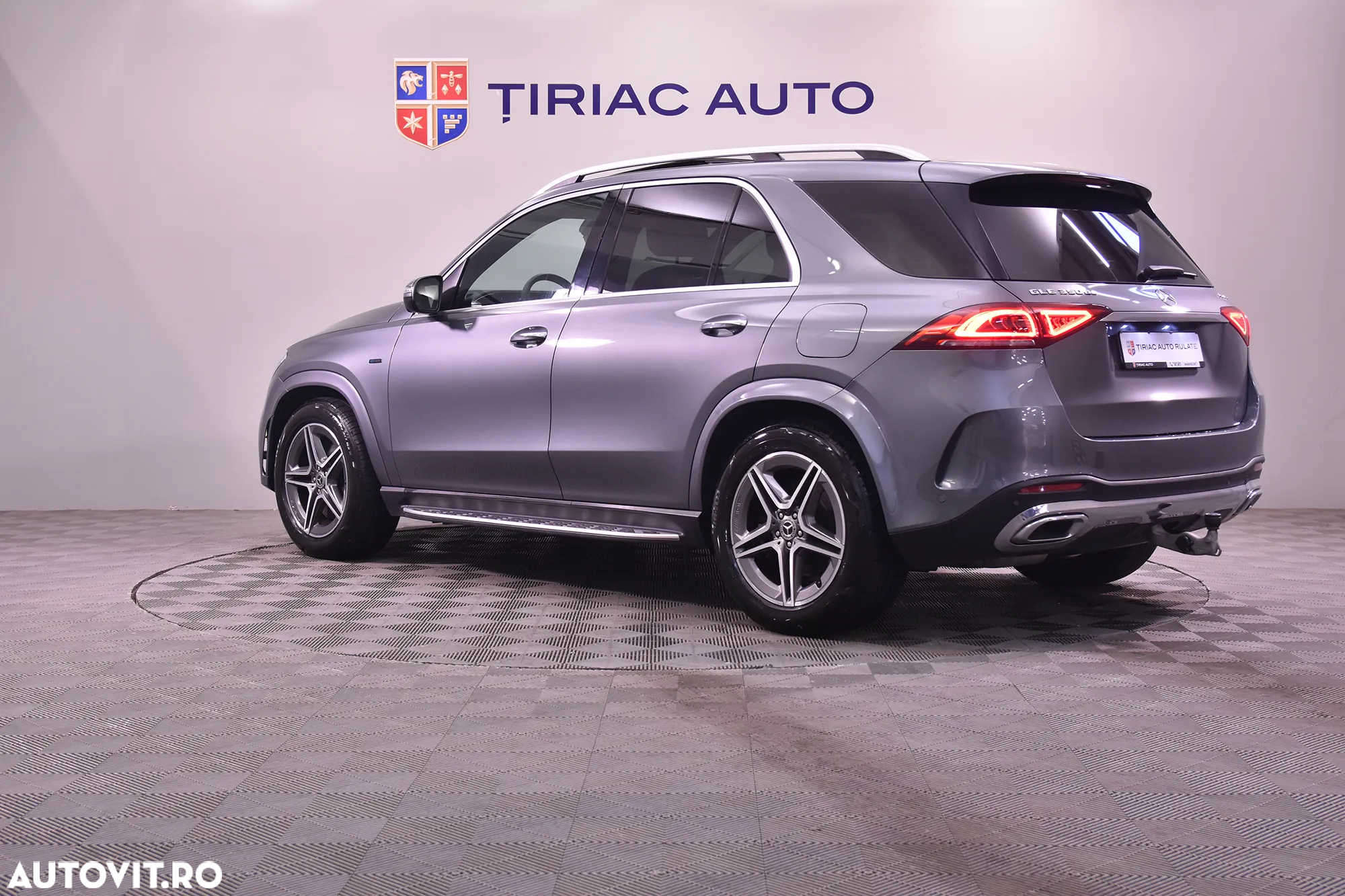 Mercedes-Benz GLE 350 e 4MATIC - 3