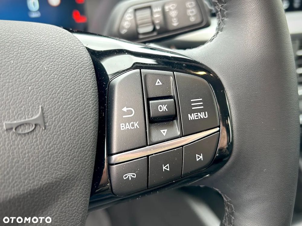 Ford Escape 2.0 EcoBoost AWD Titanium - 23