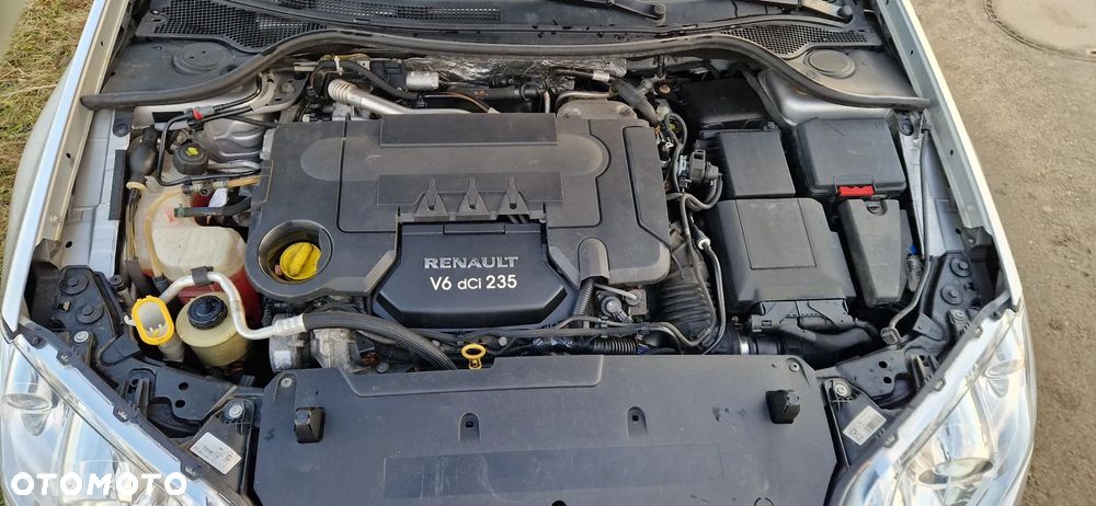 Renault Laguna 3.0 dCi V6 Initiale - 6