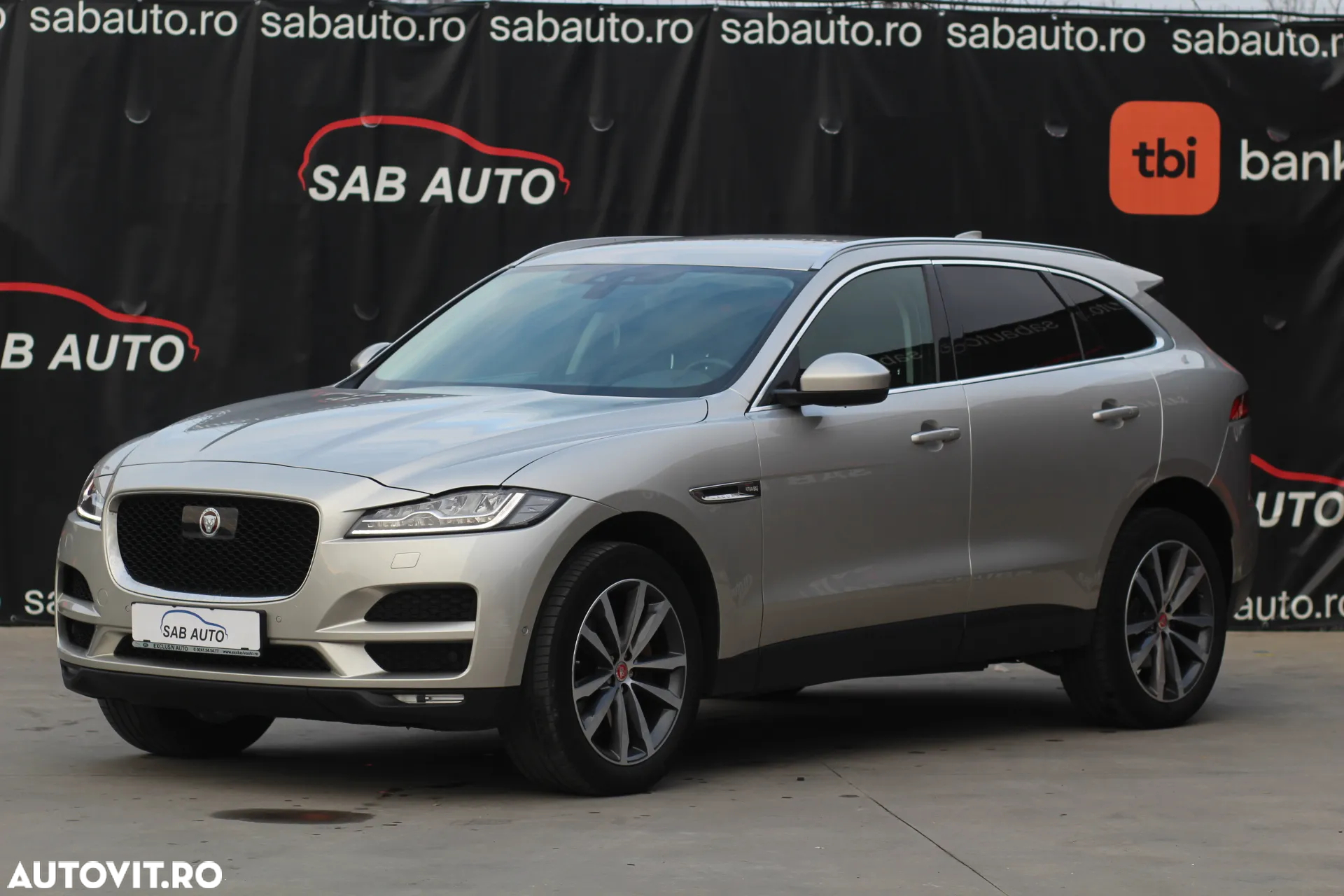 Jaguar F-Pace 3.0 AWD First Edition - 4