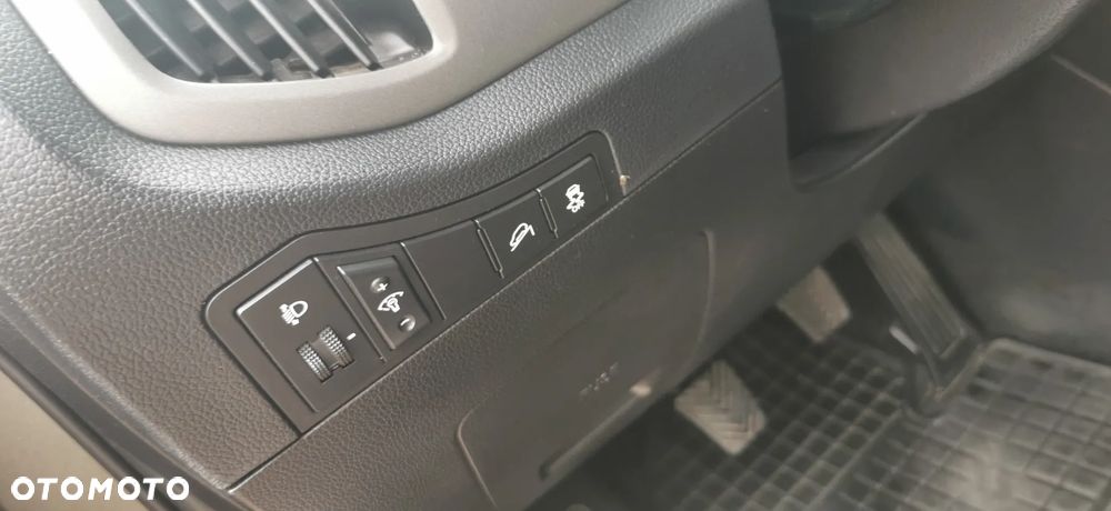 Kia Sportage 1.6 GDI Business Line L 2WD - 25