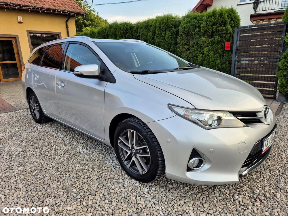 Toyota Auris 1.6 Valvematic Executive - 12