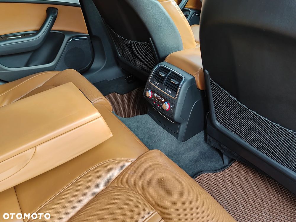 Audi A6 Allroad - 18