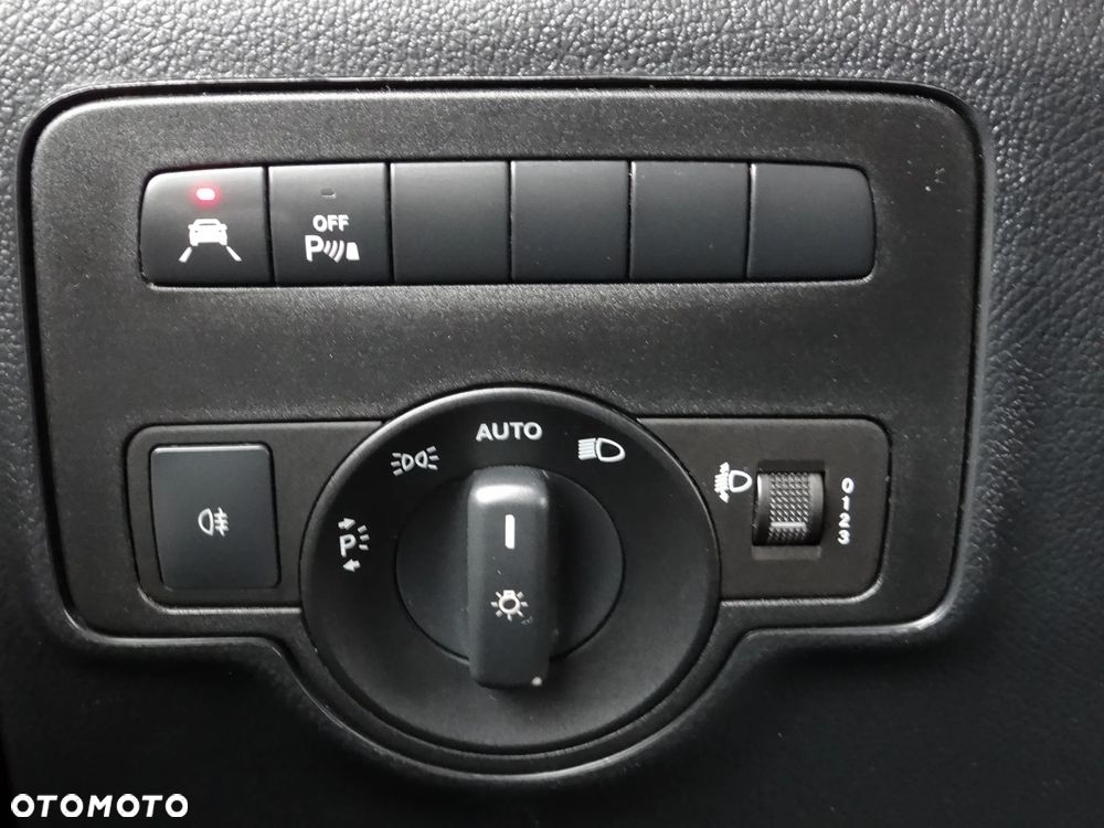 Mercedes-Benz Vito - 21