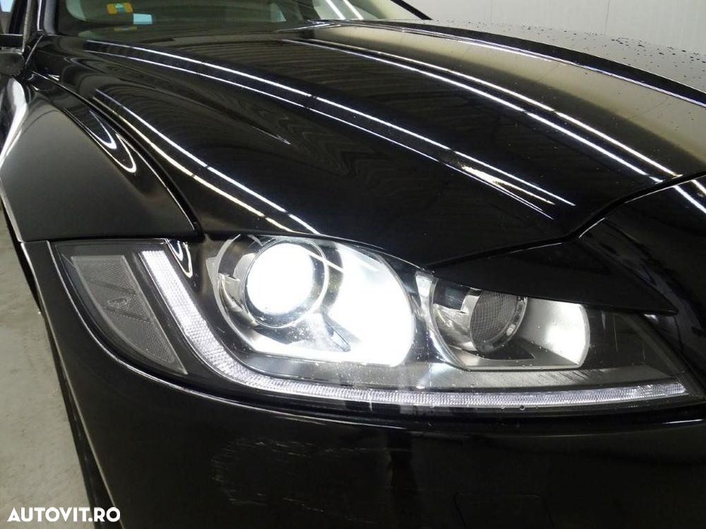 Jaguar XF 20d RWD E-Performance Prestige - 40