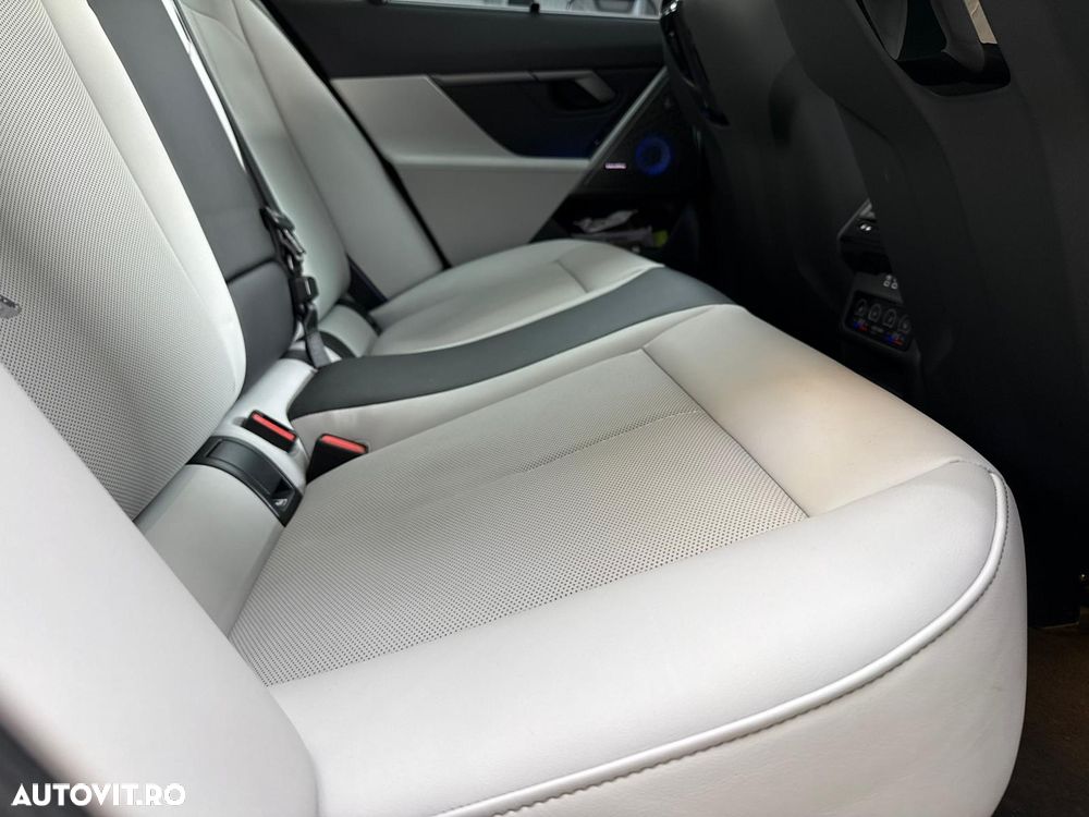 BMW M5 xDrive AT PHEV - 36