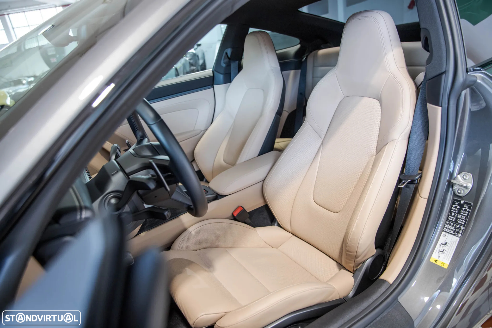 Porsche 911 (992) Carrera S PDK - 19