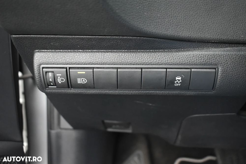 Toyota Corolla - 8