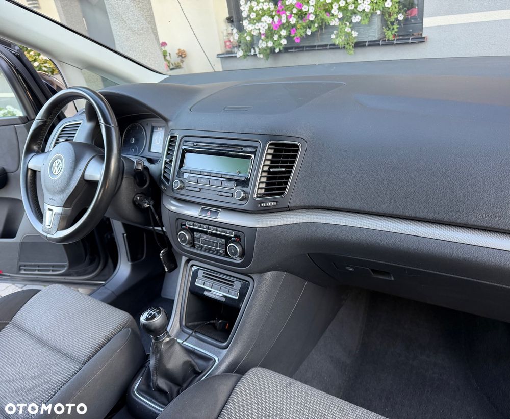 Volkswagen Sharan 2.0 TDI Blue Motion Comfortline - 17