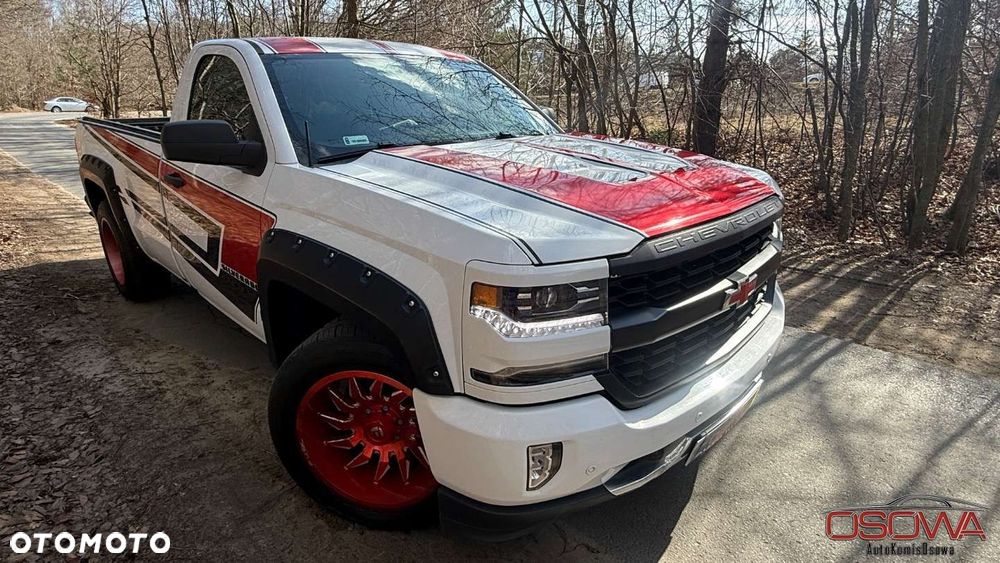 Chevrolet Silverado - 3