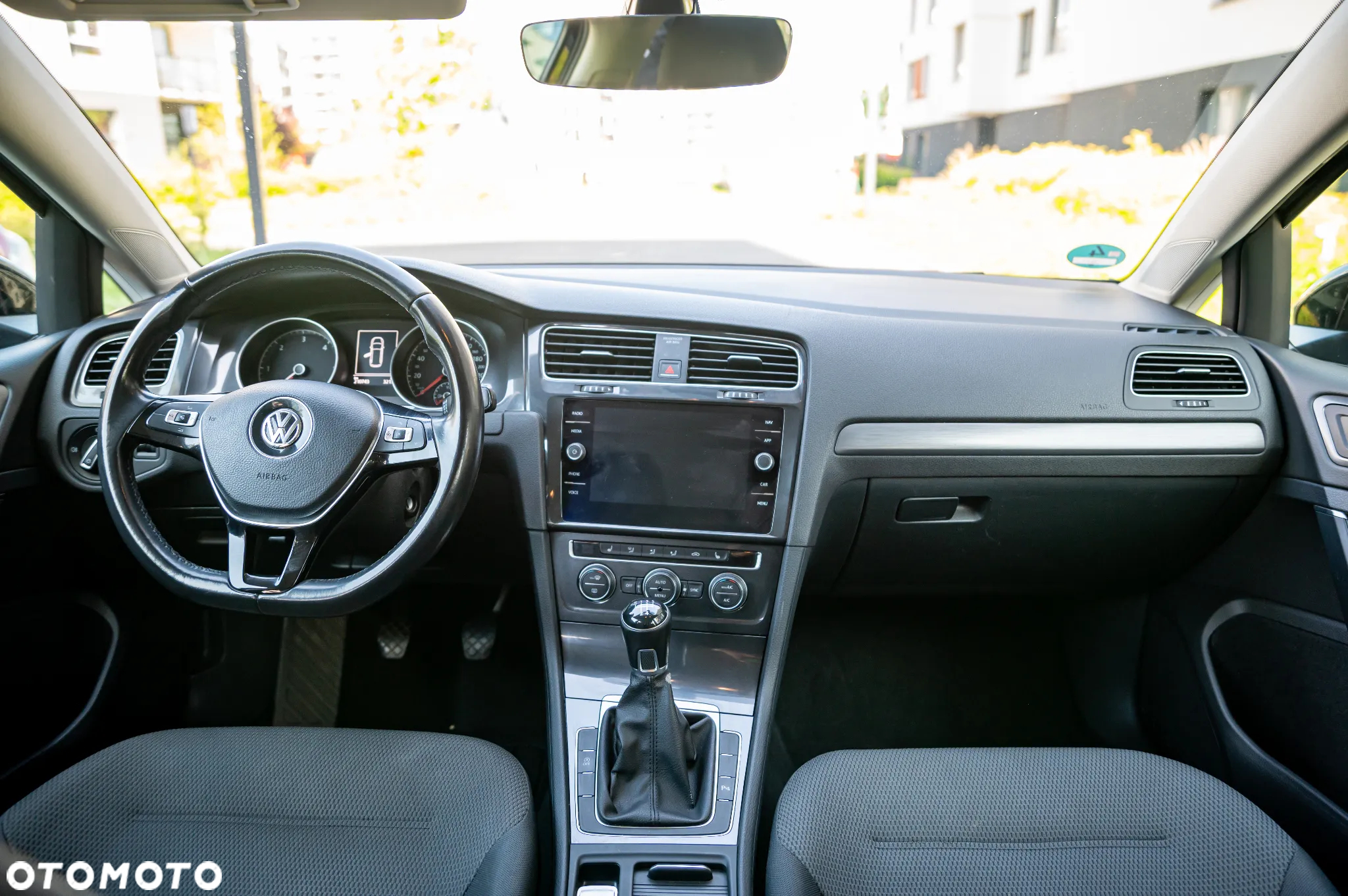 Volkswagen Golf VII 1.6 TDI BMT Comfortline - 11