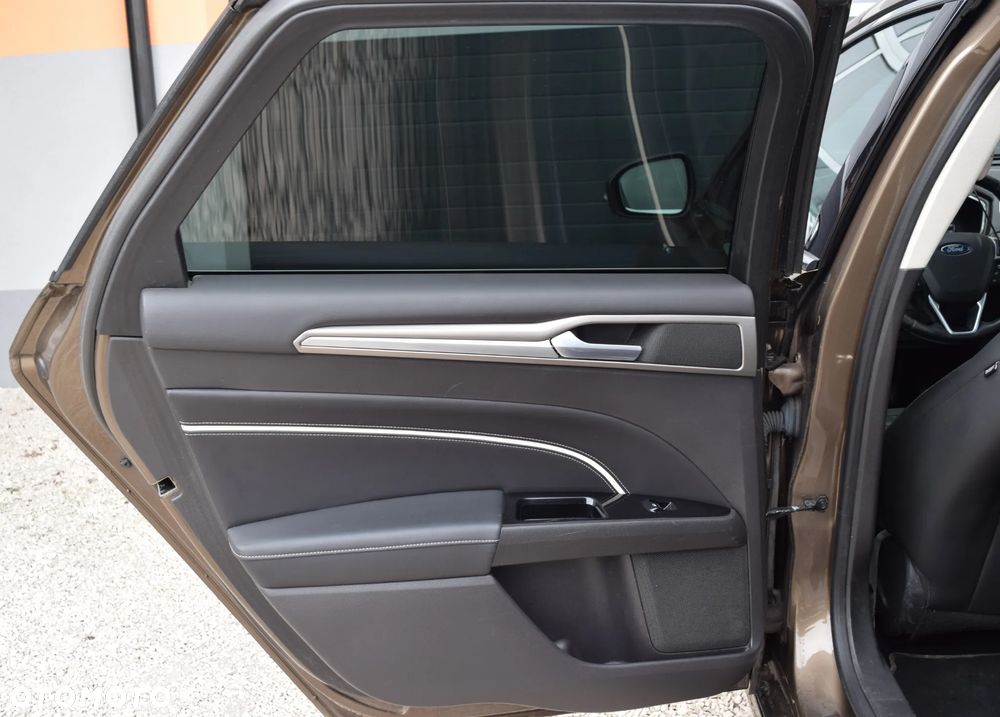 Ford Mondeo 2.0 TDCi STart-Stopp PowerShift-Aut Vignale - 34