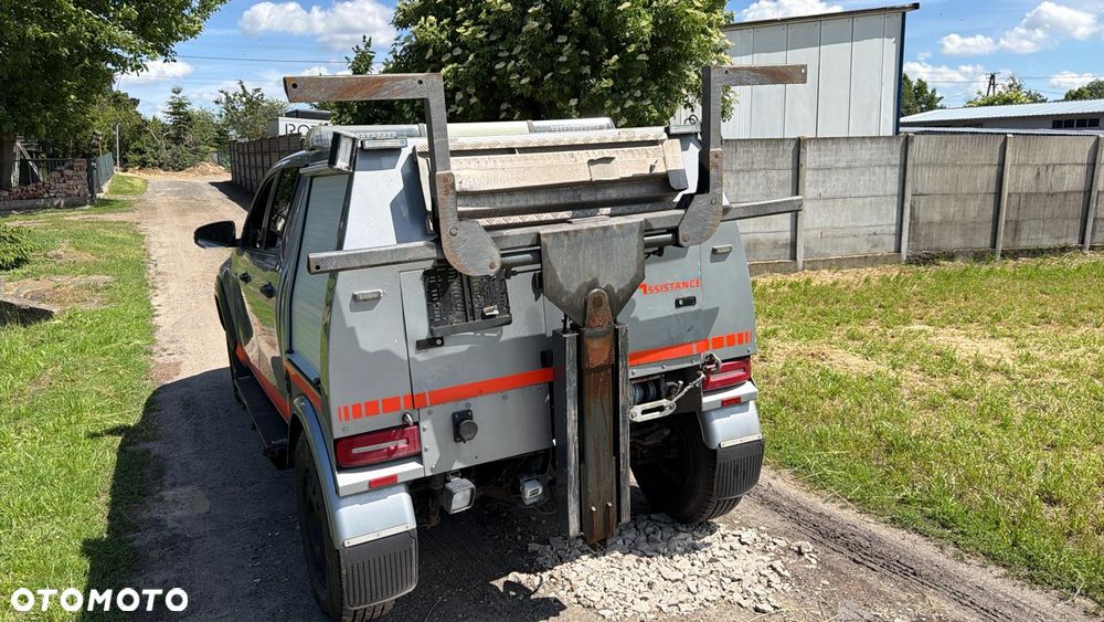 Toyota Hilux - 40