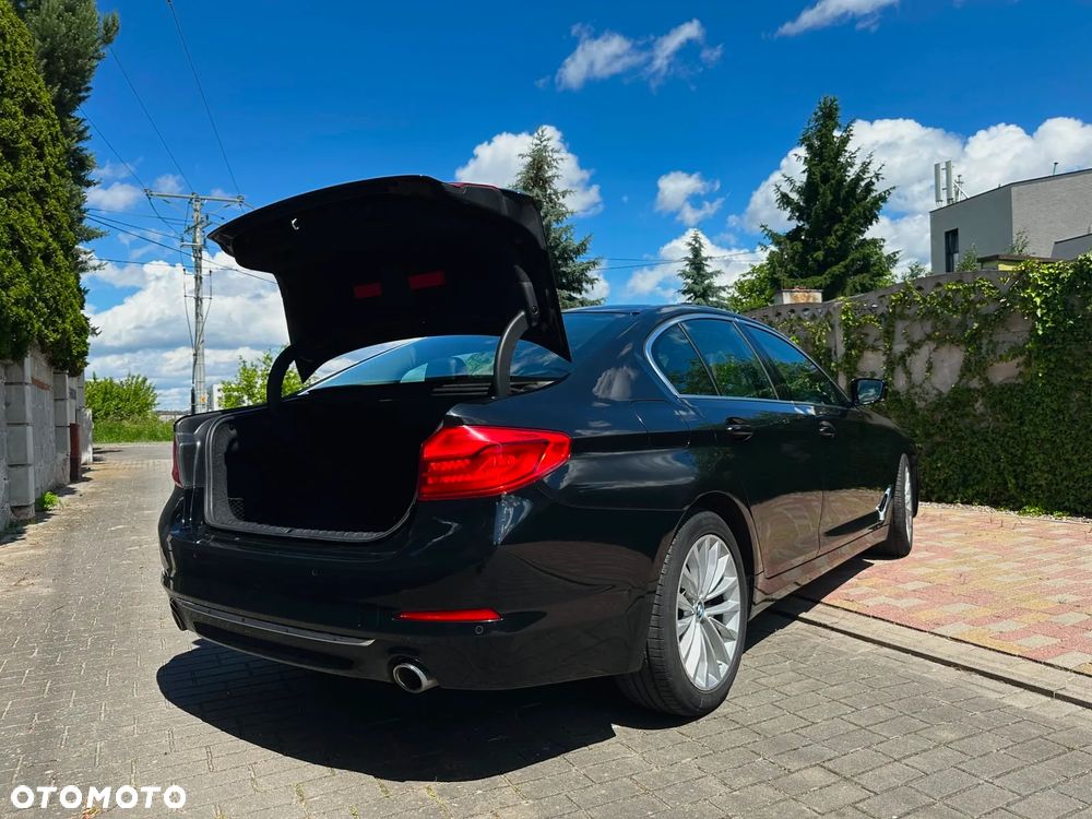 BMW Seria 5 520d Luxury Line - 14