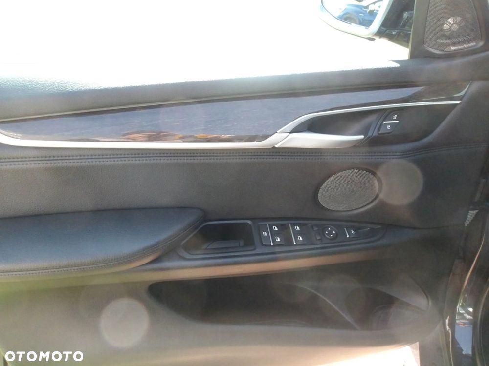 BMW X5 xDrive40d - 15