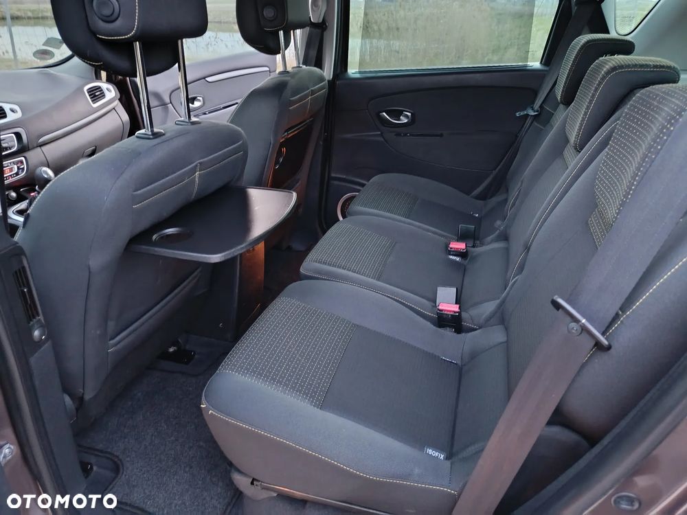 Renault Scenic 1.6 16V 110 Dynamique - 28