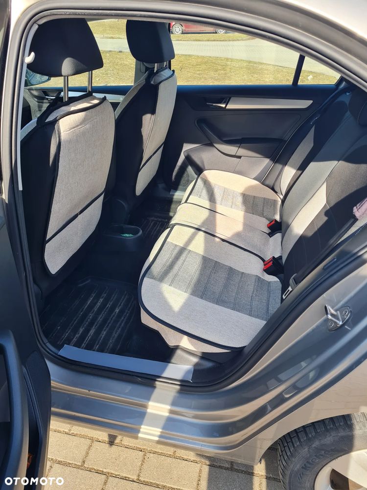 Skoda RAPID 1.0 TSI Ambition - 5