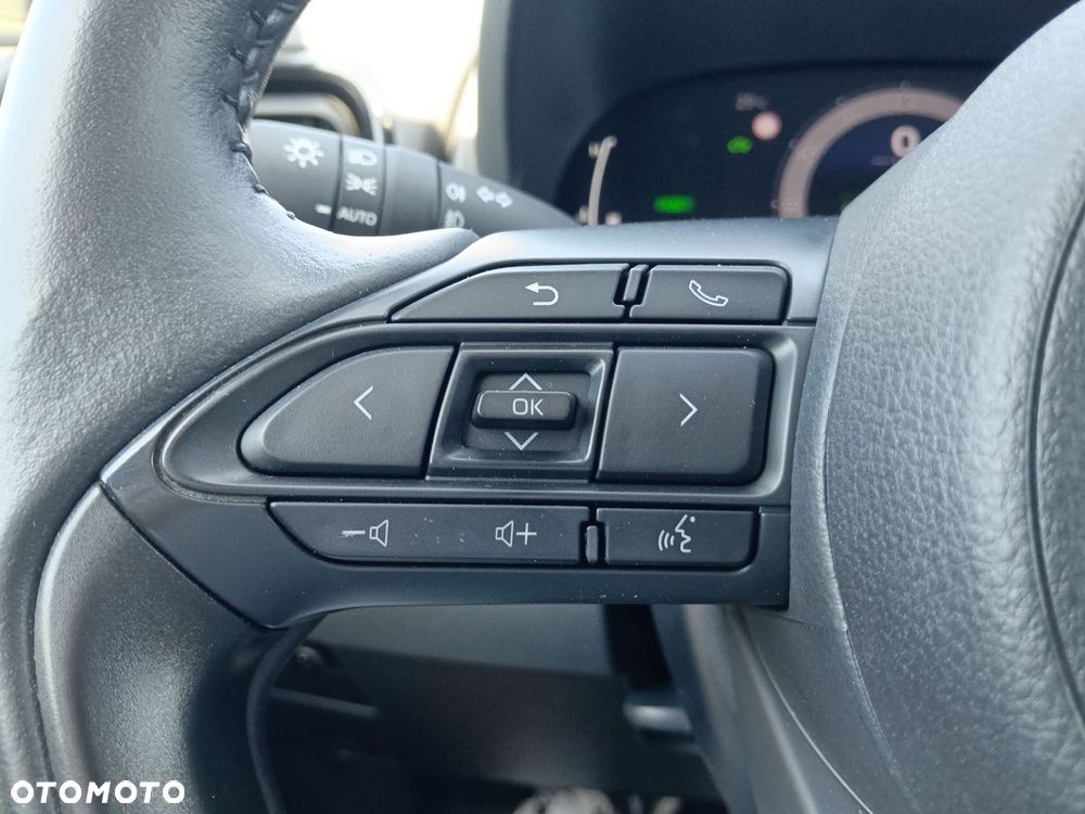 Toyota Yaris Hybrid 1.5 Style - 19