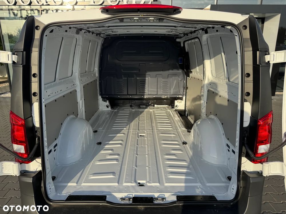 Mercedes-Benz Vito - 15
