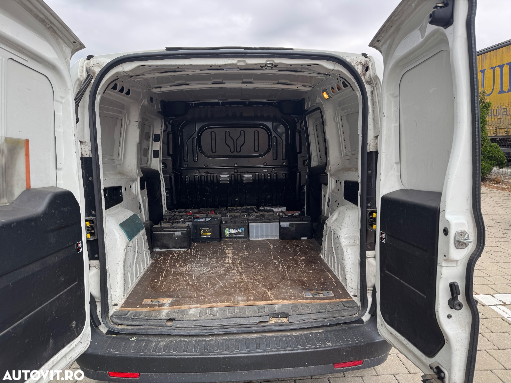 Opel Combo - 12