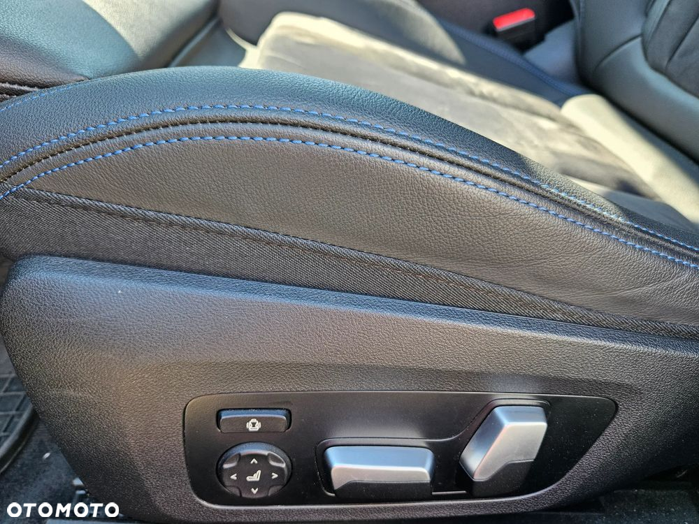 BMW Seria 3 330d M Sport sport - 16