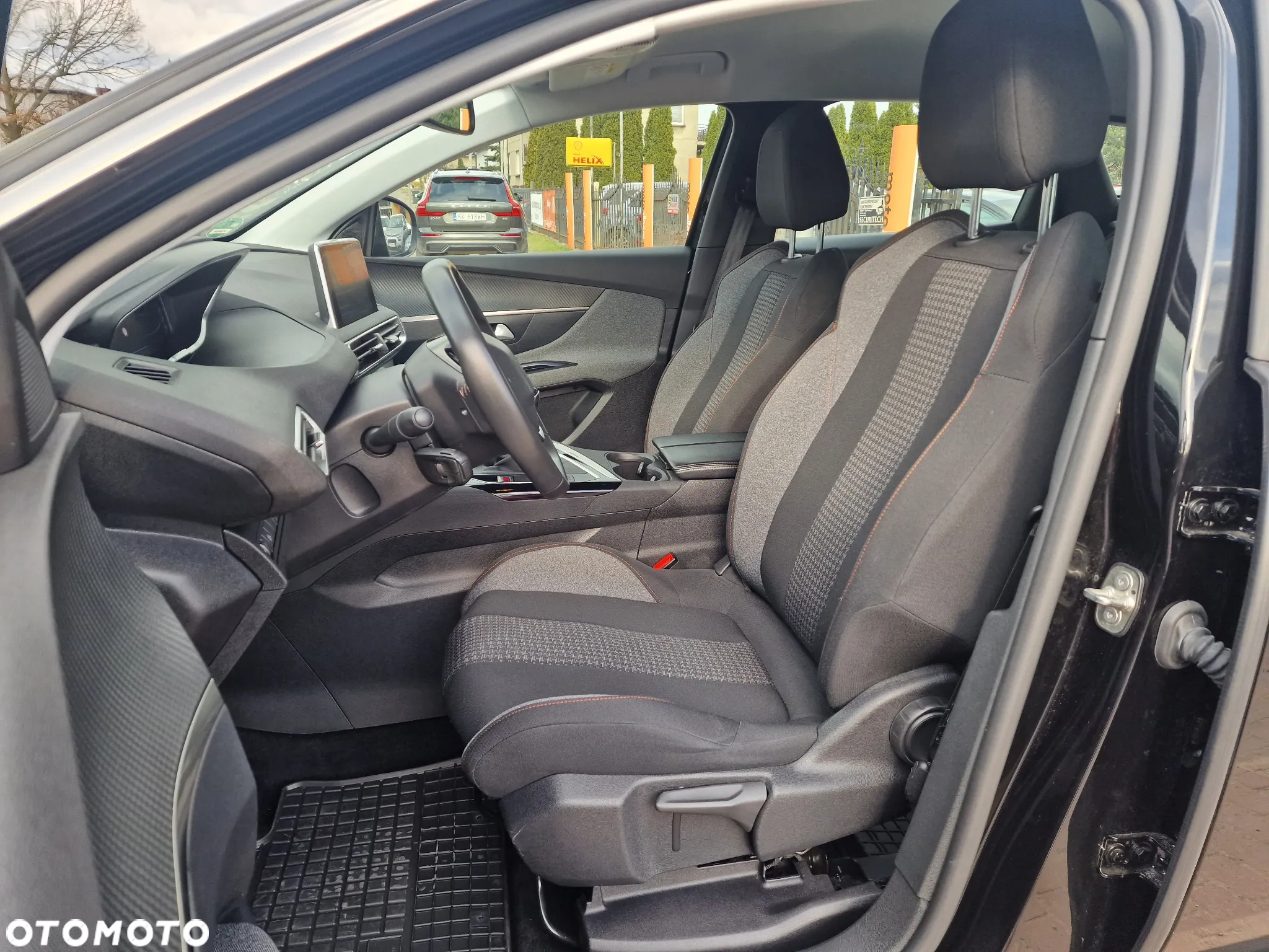 Peugeot 3008 PureTech 130 Stop & Start GPF Allure - 12