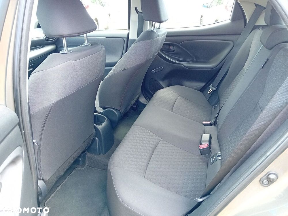 Toyota Yaris - 13