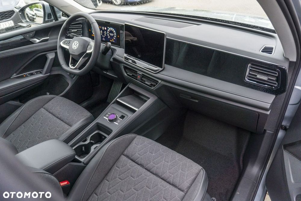 Volkswagen Tiguan - 13