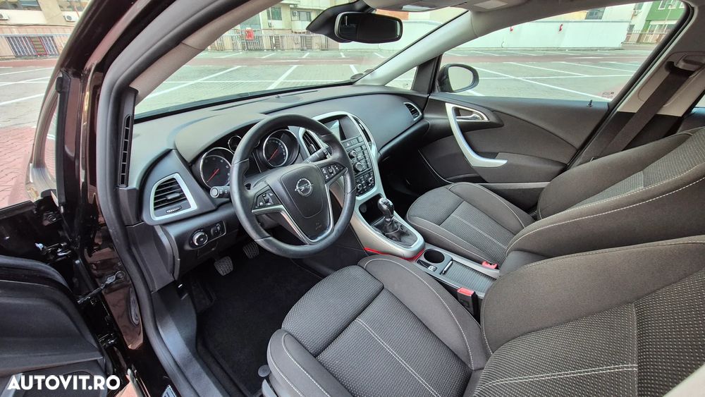 Opel Astra 1.7 CDTI DPF 150 Jahre - 7