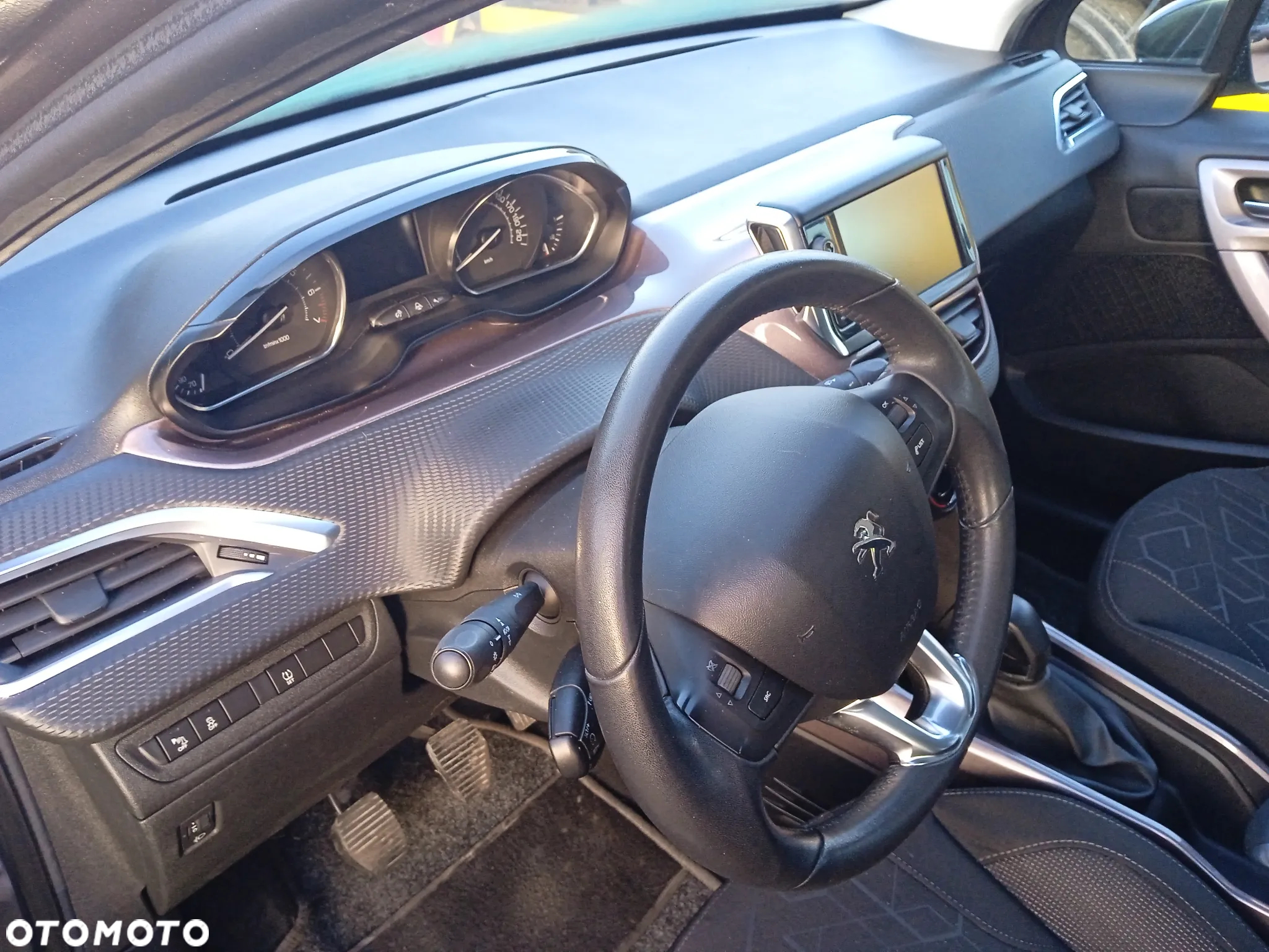 Peugeot 2008 1.2 Pure Tech Active - 11