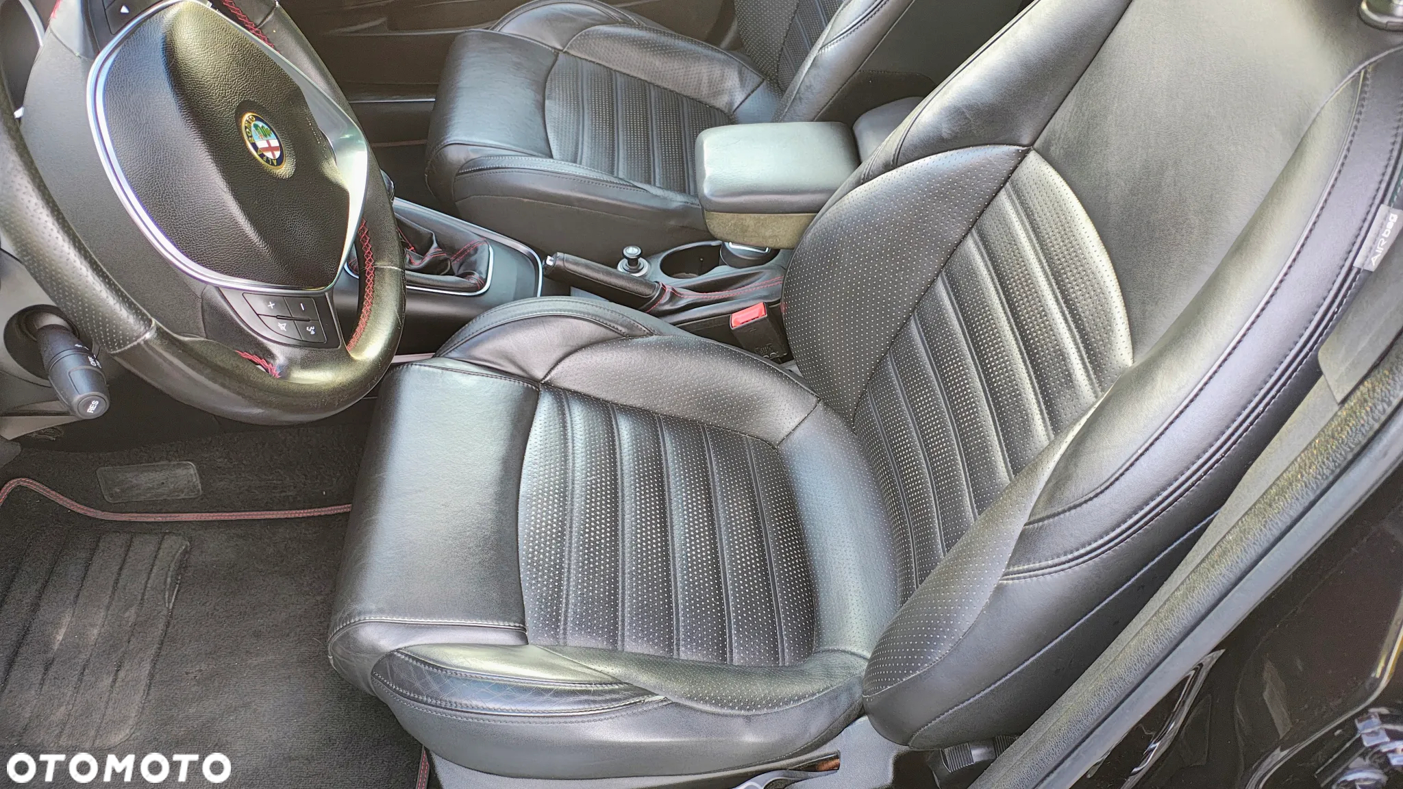 Alfa Romeo Giulietta 2.0 JTDM 16V - 12
