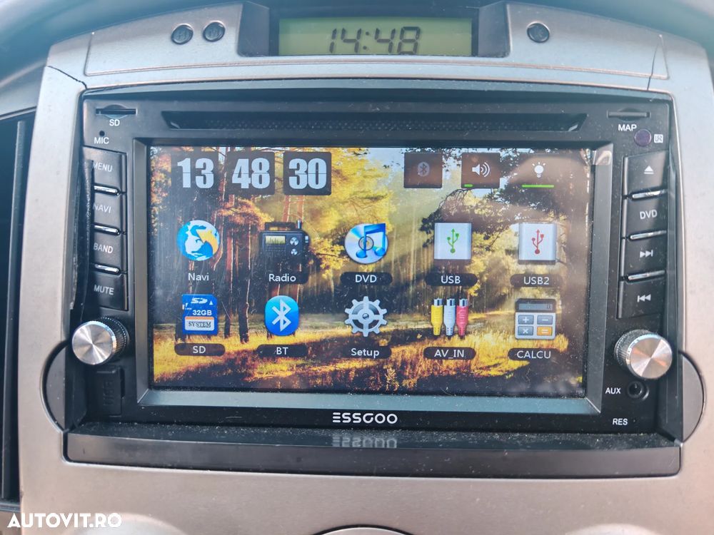 Hyundai H-1 Starex - 10