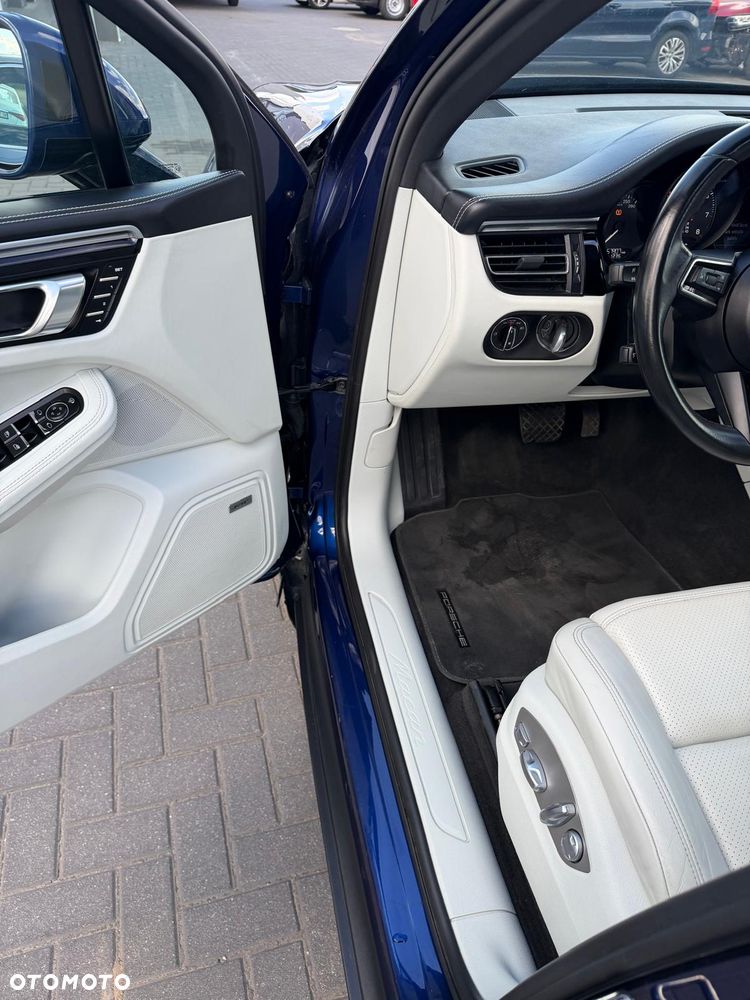 Porsche Macan Standard - 22